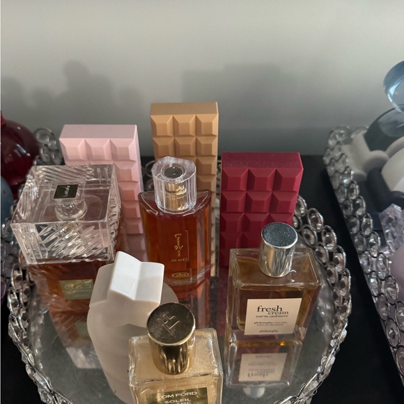 Bundle 1 - Picture 2 of 2